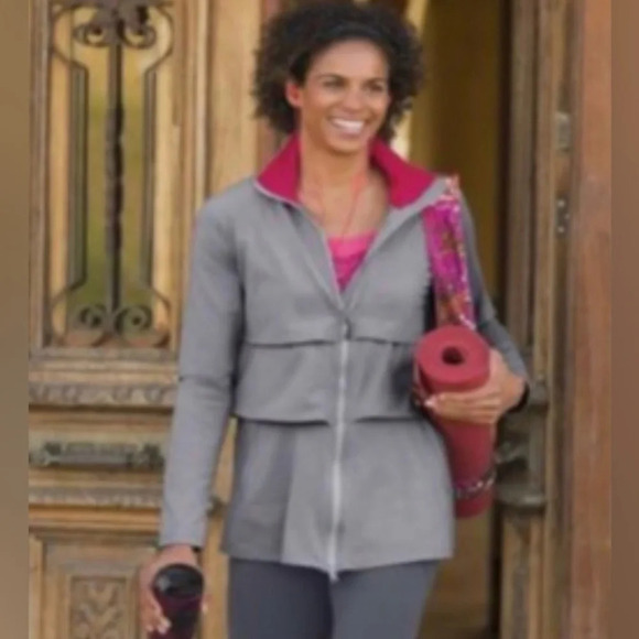ATHLETA Retro Renew SMALL Gray Flirty Jacket With Tiered Ruffle Layers Twirly - Picture 1 of 11